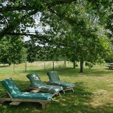 La Croix Bala Villa Signy-le-Petit Екстериор снимка